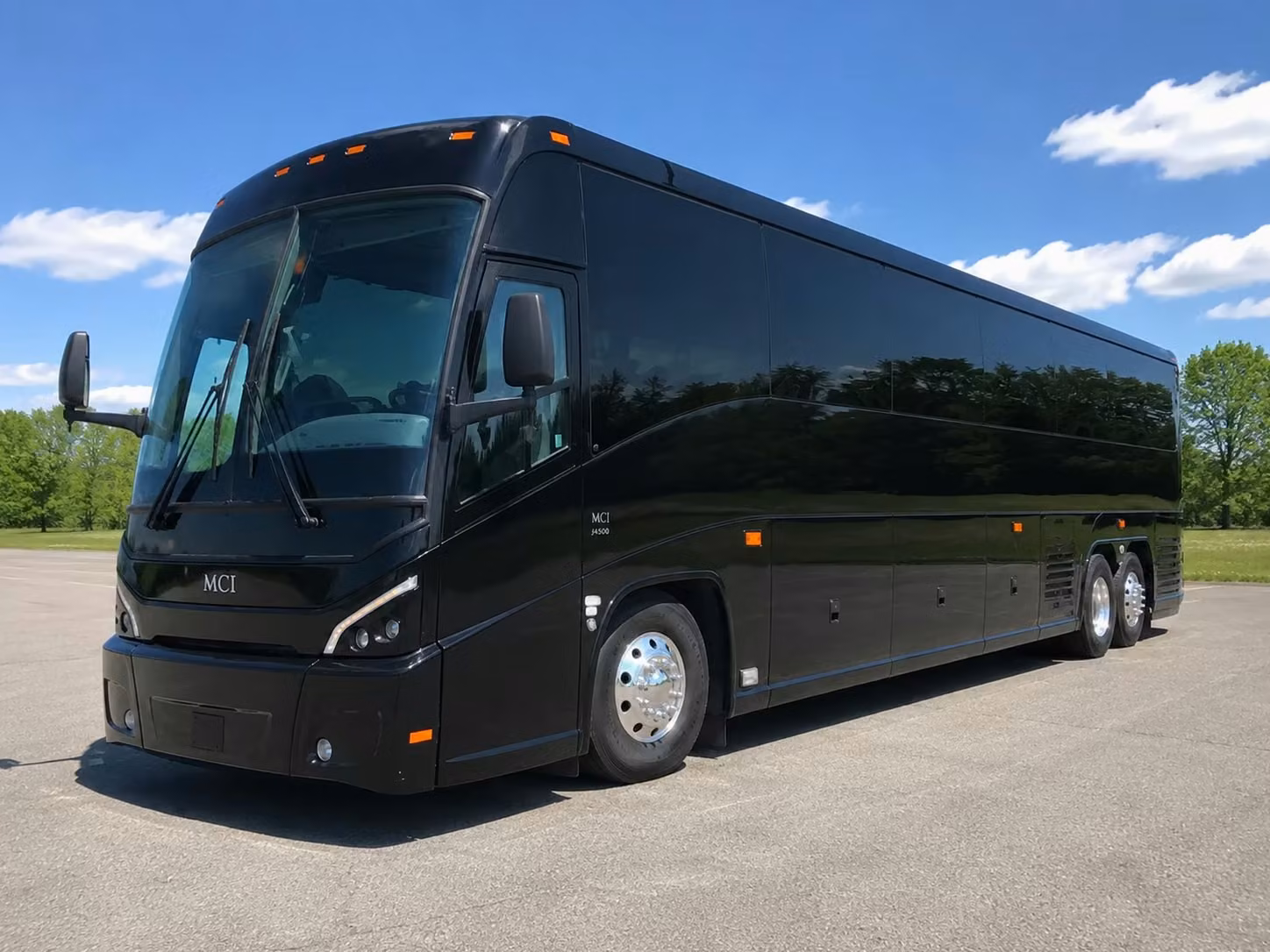 corporate airport transfers between thornton and denver international airport