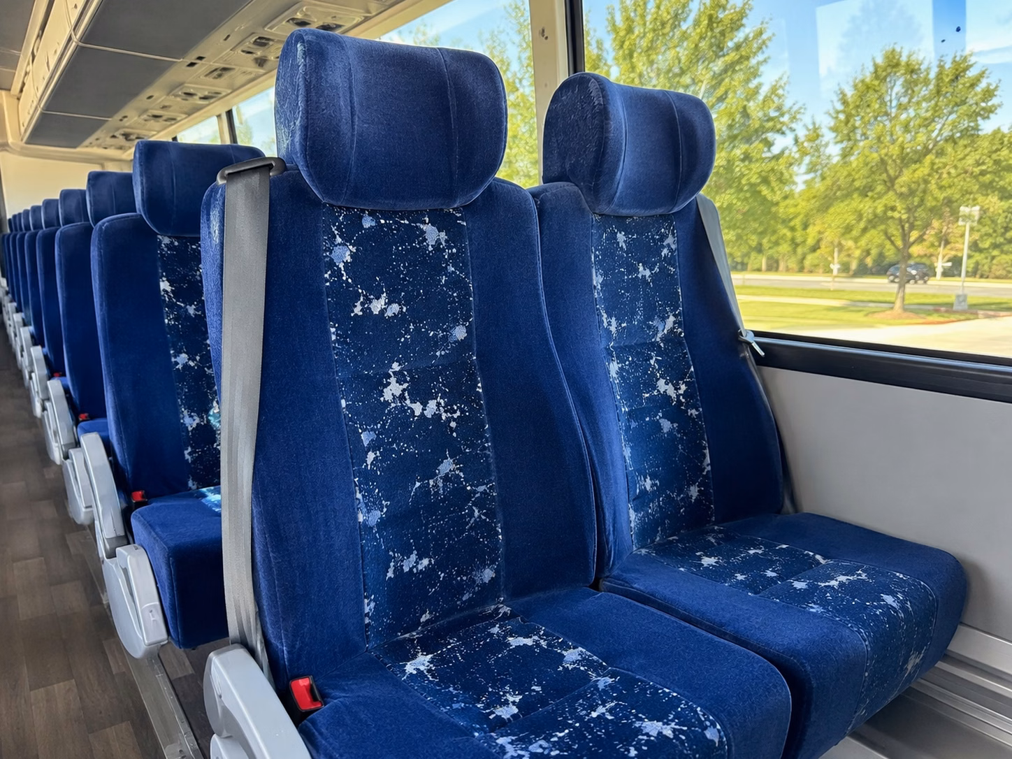 instant online bus rental quotes in thornton