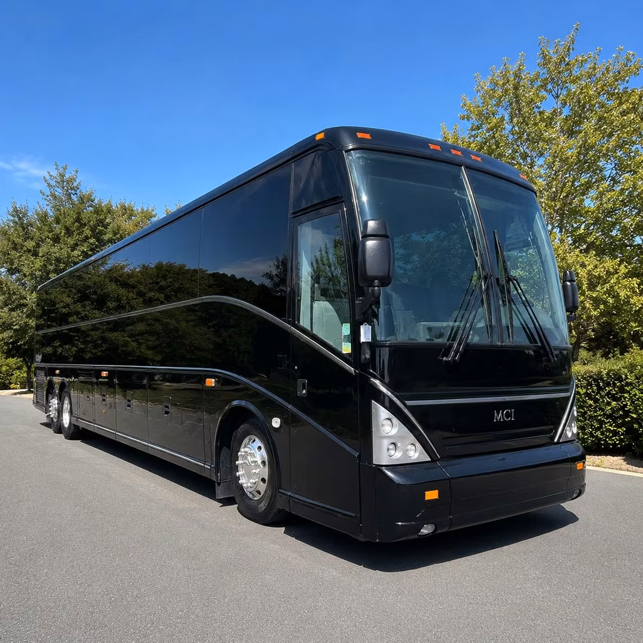 thornton employee shuttle services that keep your team moving on schedule